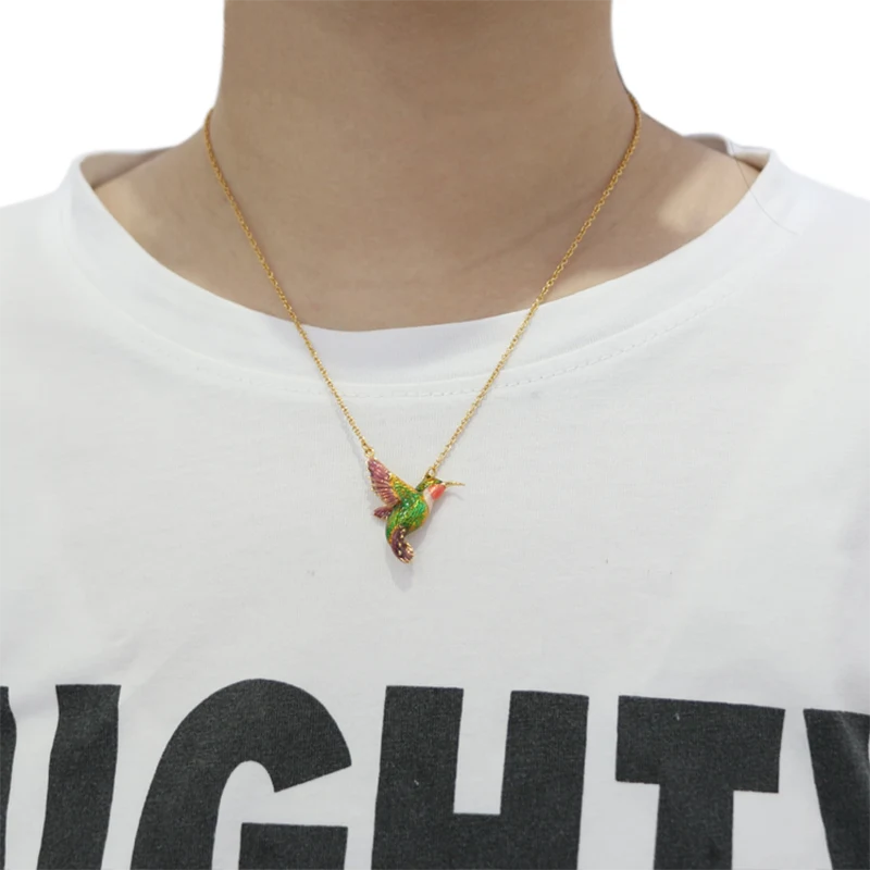 Enamel hummingbird monilia